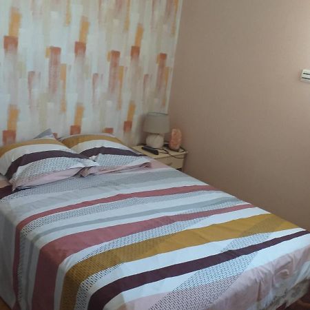 Bed and Breakfast Chez Mamie Riclaude Orsan Exterior foto