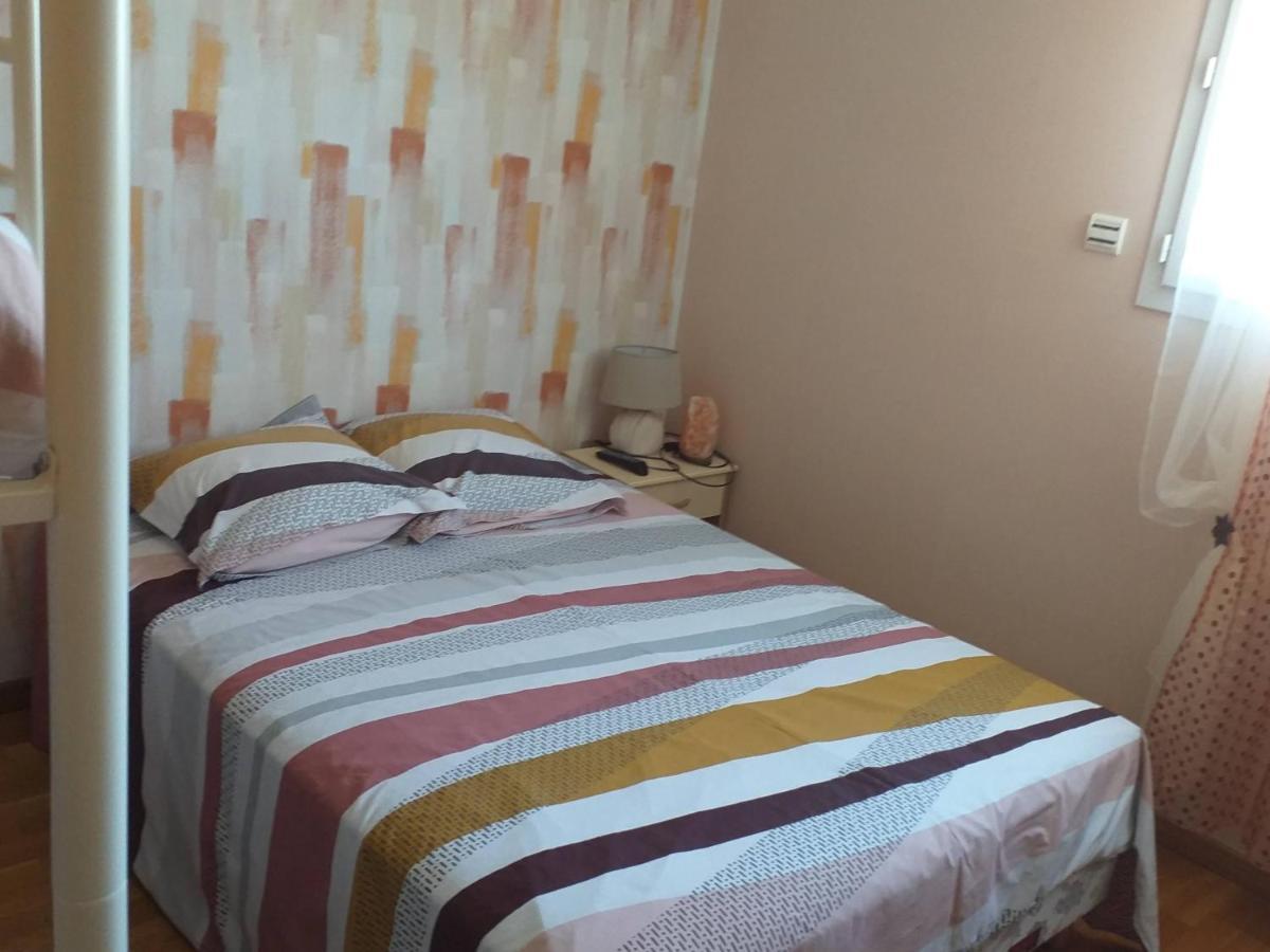 Bed and Breakfast Chez Mamie Riclaude Orsan Exterior foto
